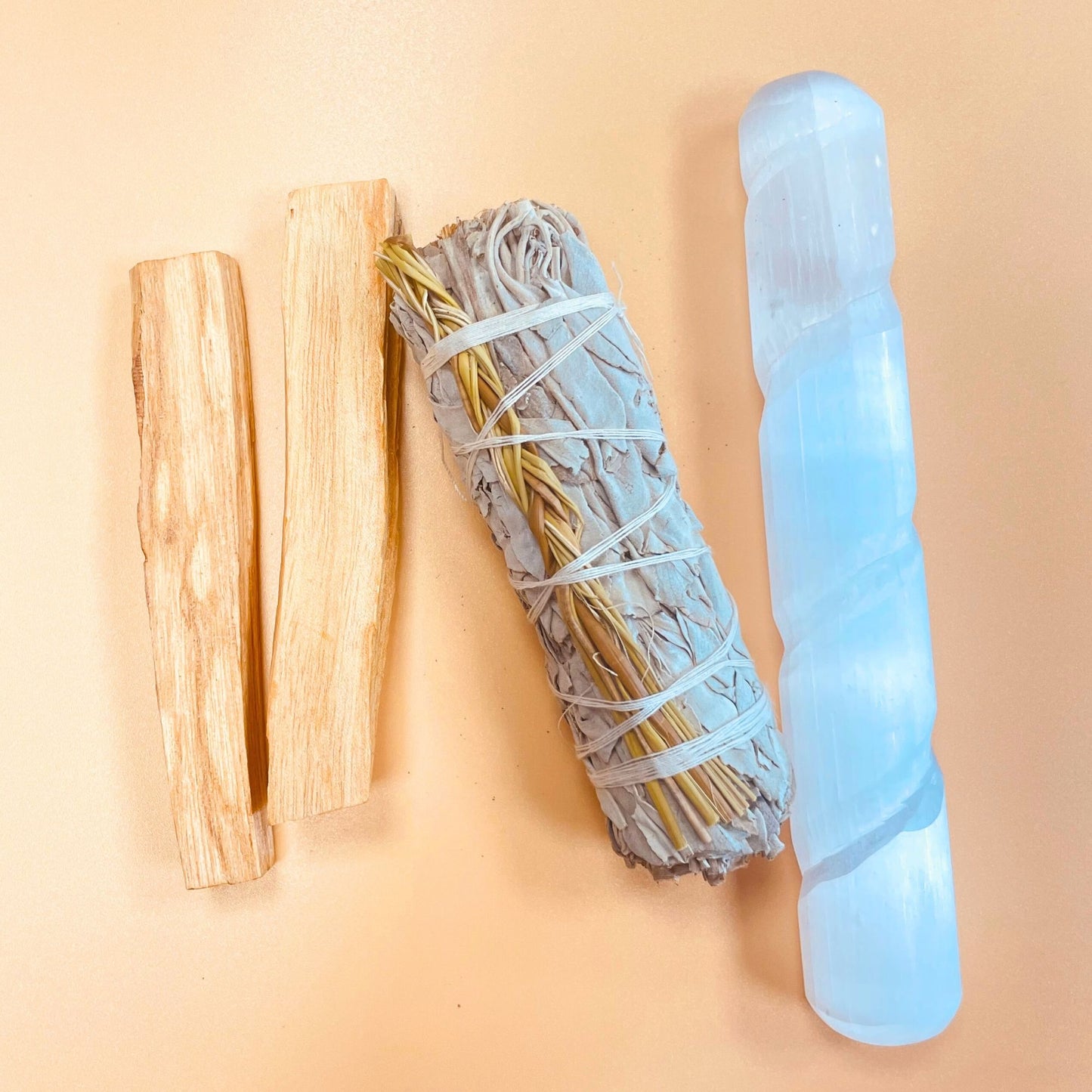Coffret senteurs — Palo Santo, sauge & sélénite