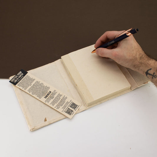 Carnet en papier lokta — Fleurs pressées, 15 × 12 cm