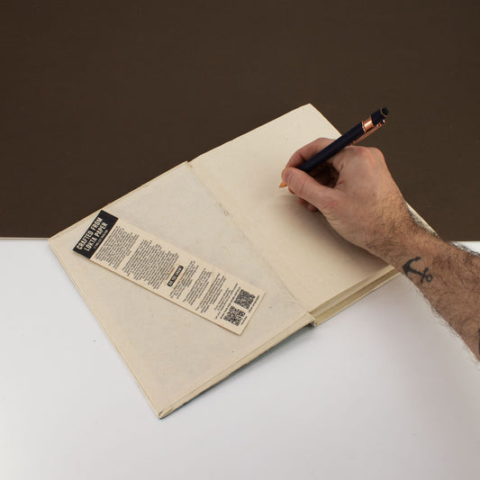 Carnet en papier lokta — La vraie vie se passe hors ligne, 21 × 15 cm