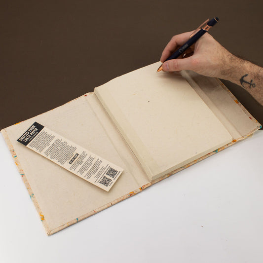 Carnet en papier lokta — Fibres de coton multicolores, 21 × 15 cm