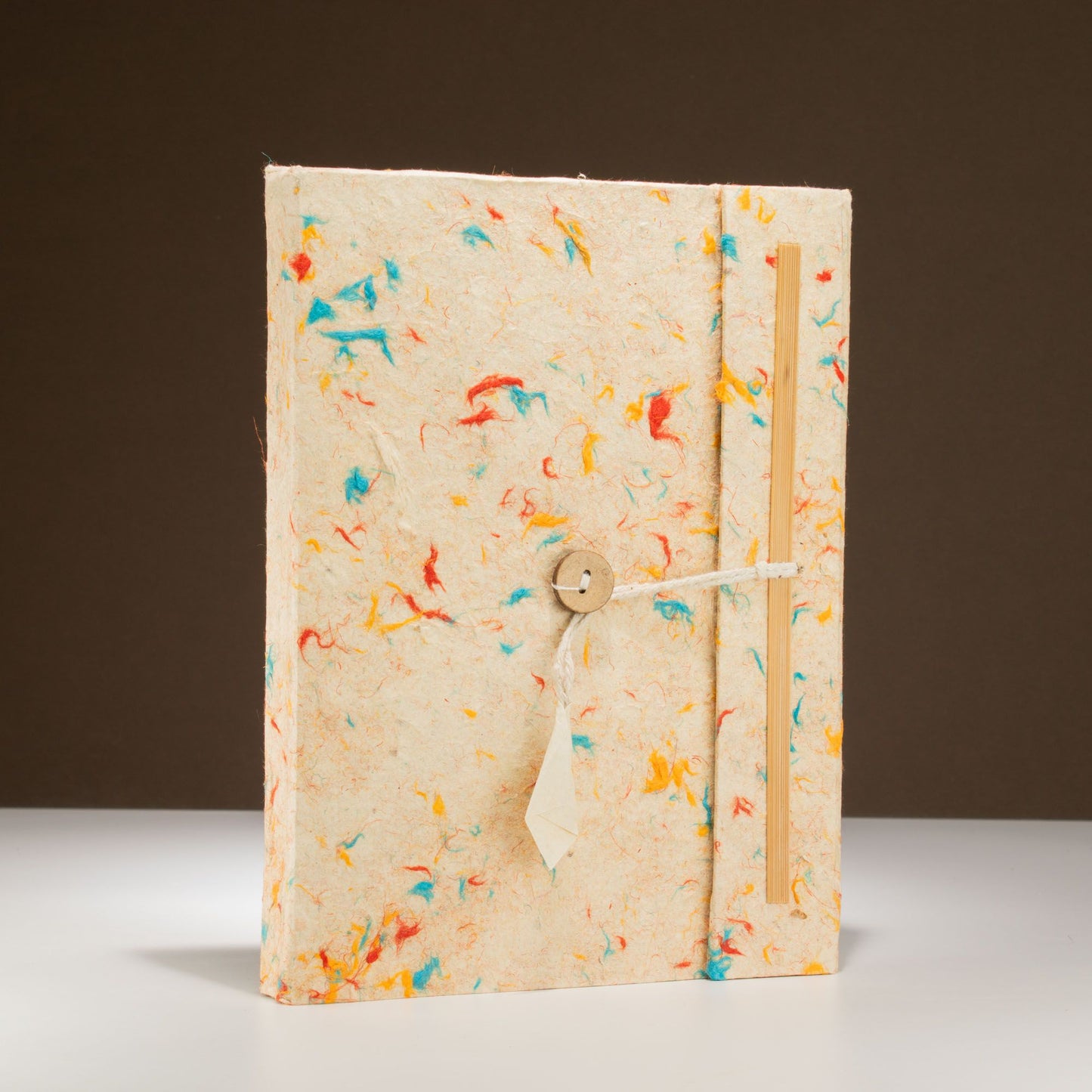 Carnet en papier lokta — Fibres de coton multicolores, 21 × 15 cm — vue 2